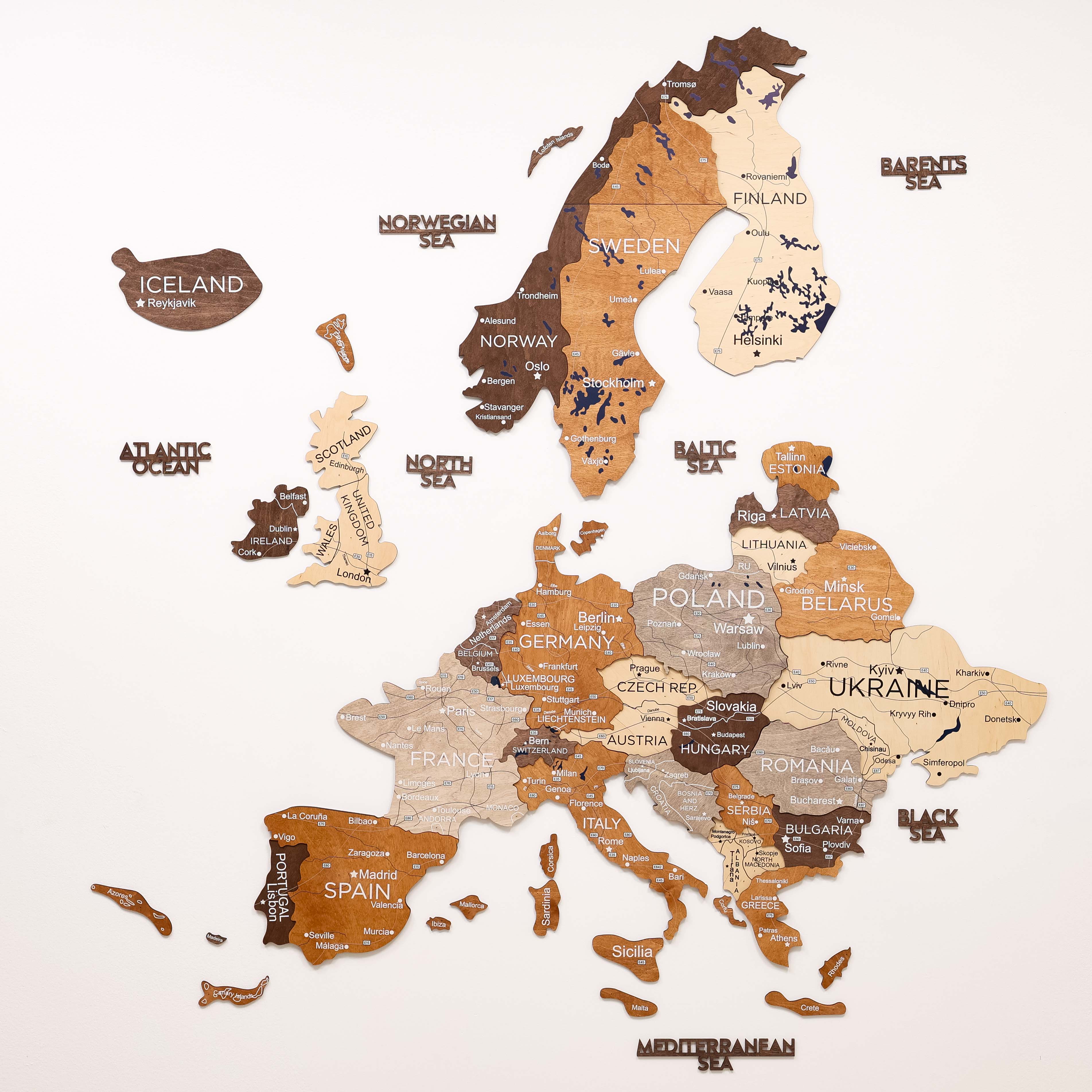 3D Europe Wooden Map Multicolor - Image 7