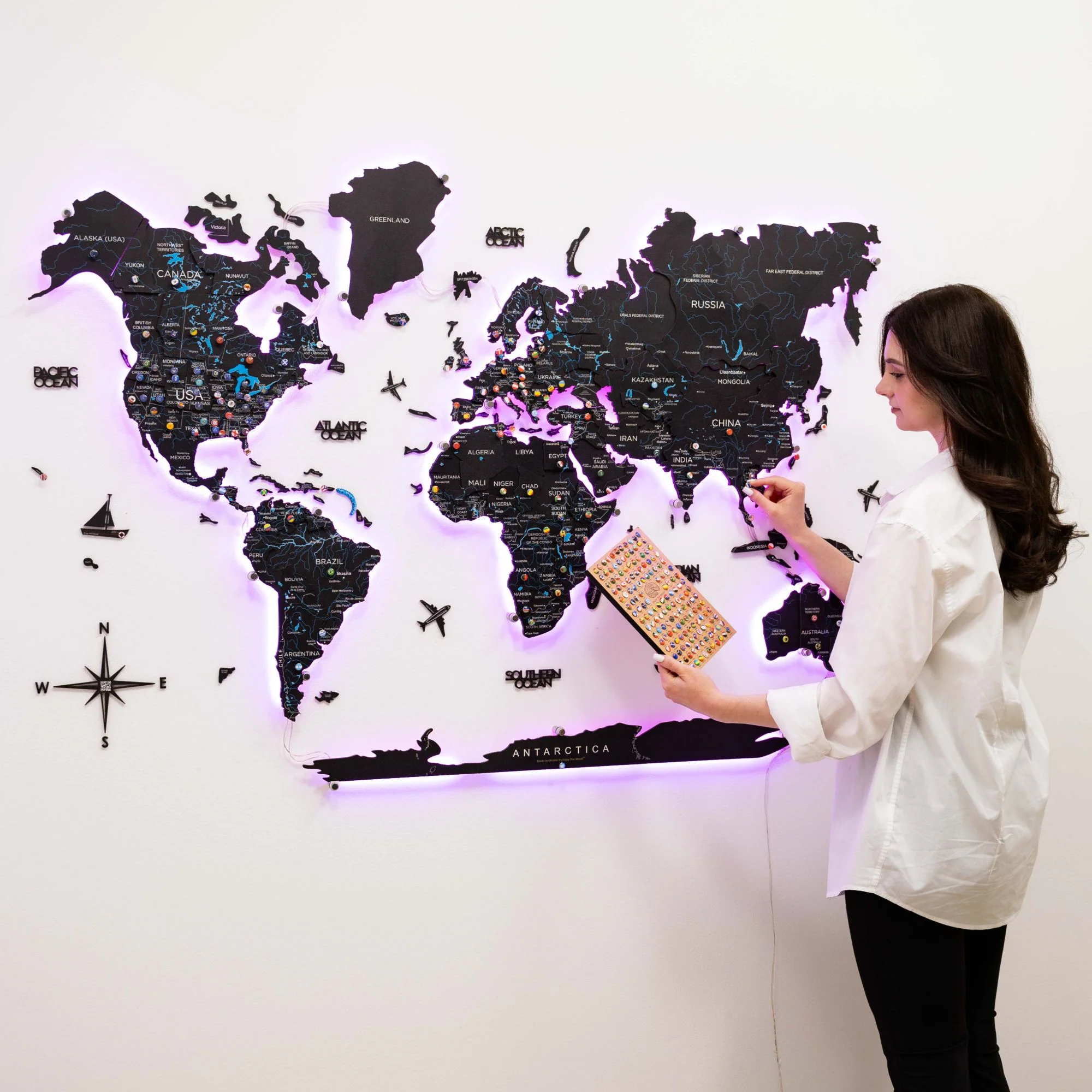 3D LED / LUMINOUS Wooden World Map 3.0 Midnight - Image 4