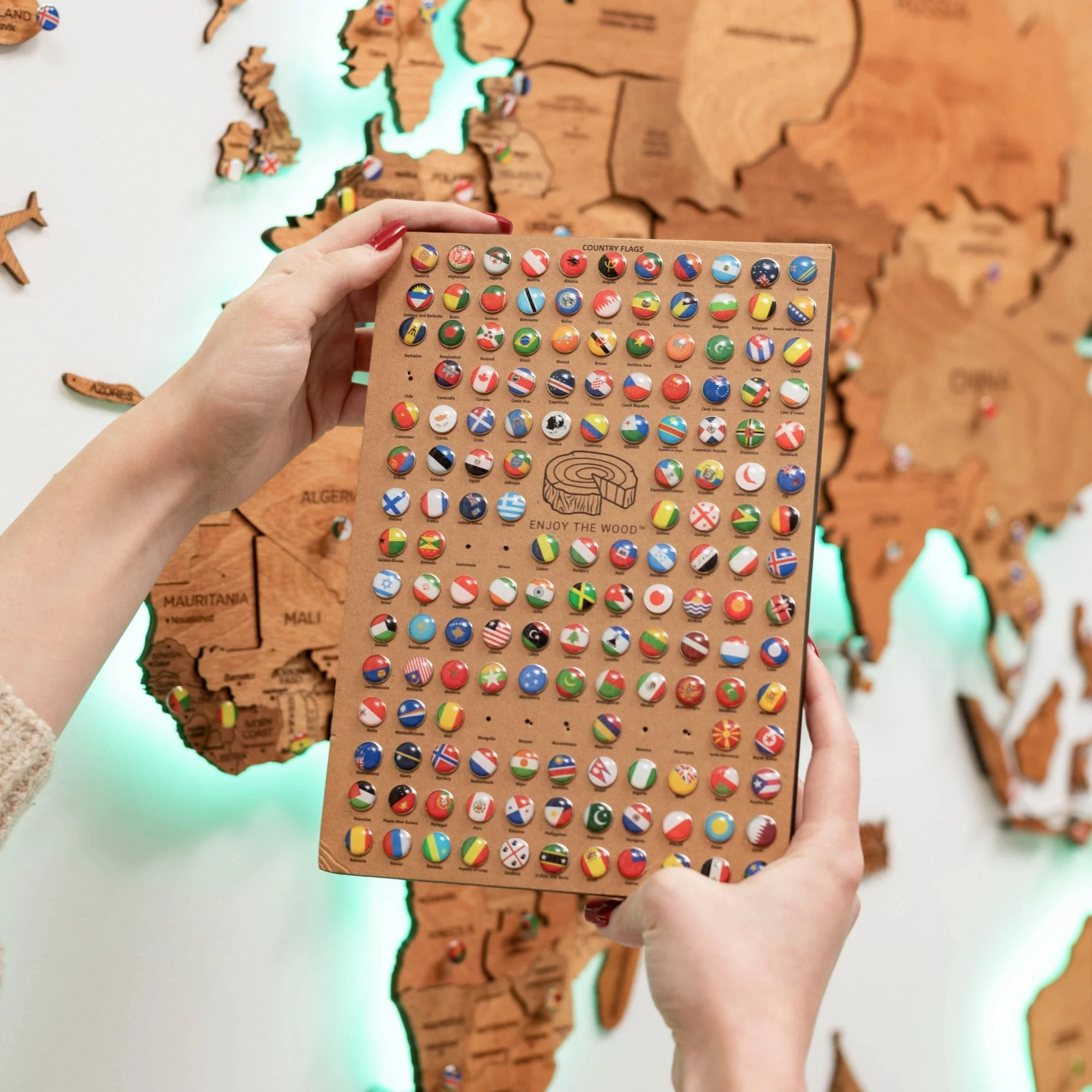 3D LED Wooden World Map 3.0 Oak - Image 10