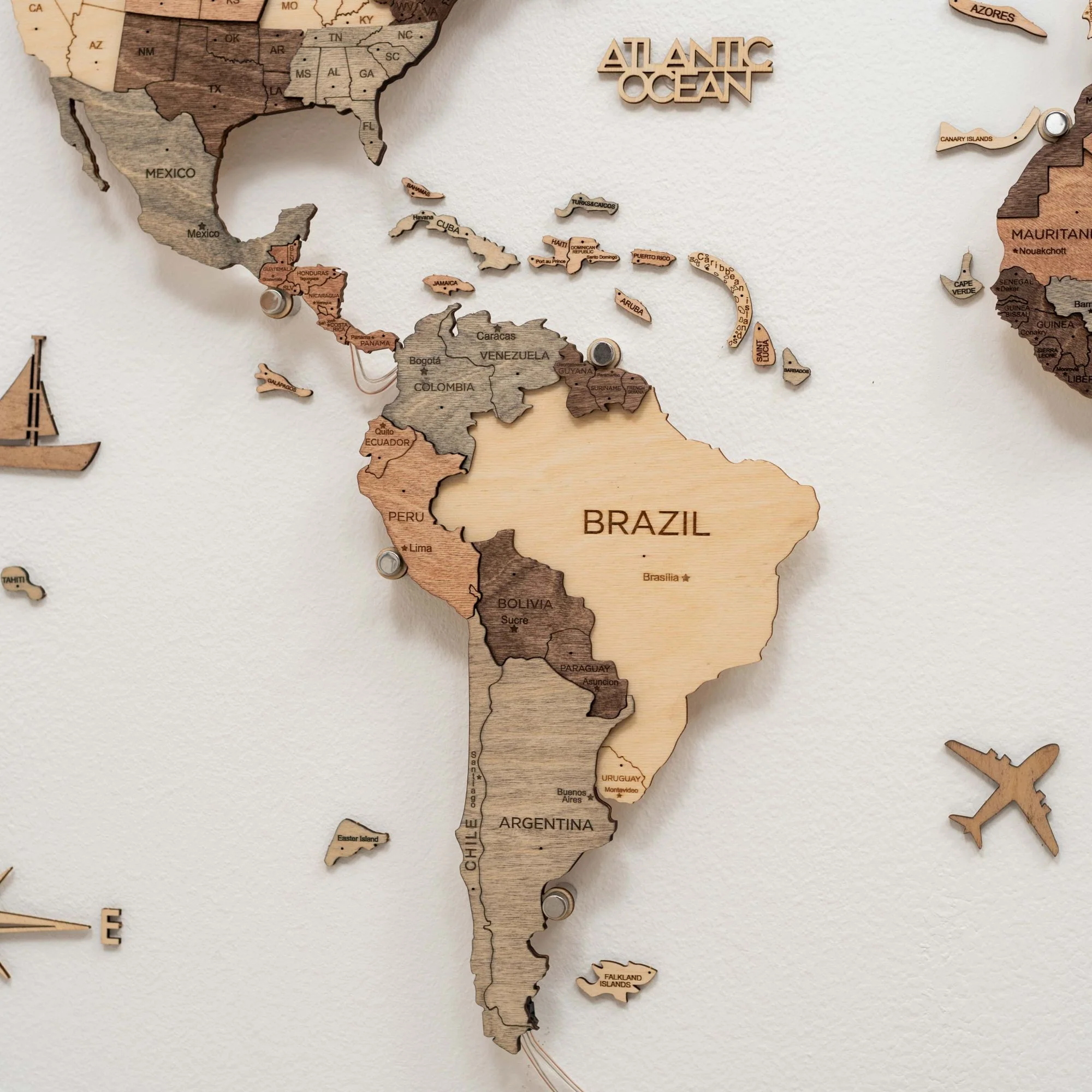 3D LED Wooden World Map 3.0 Smokey - Image 10