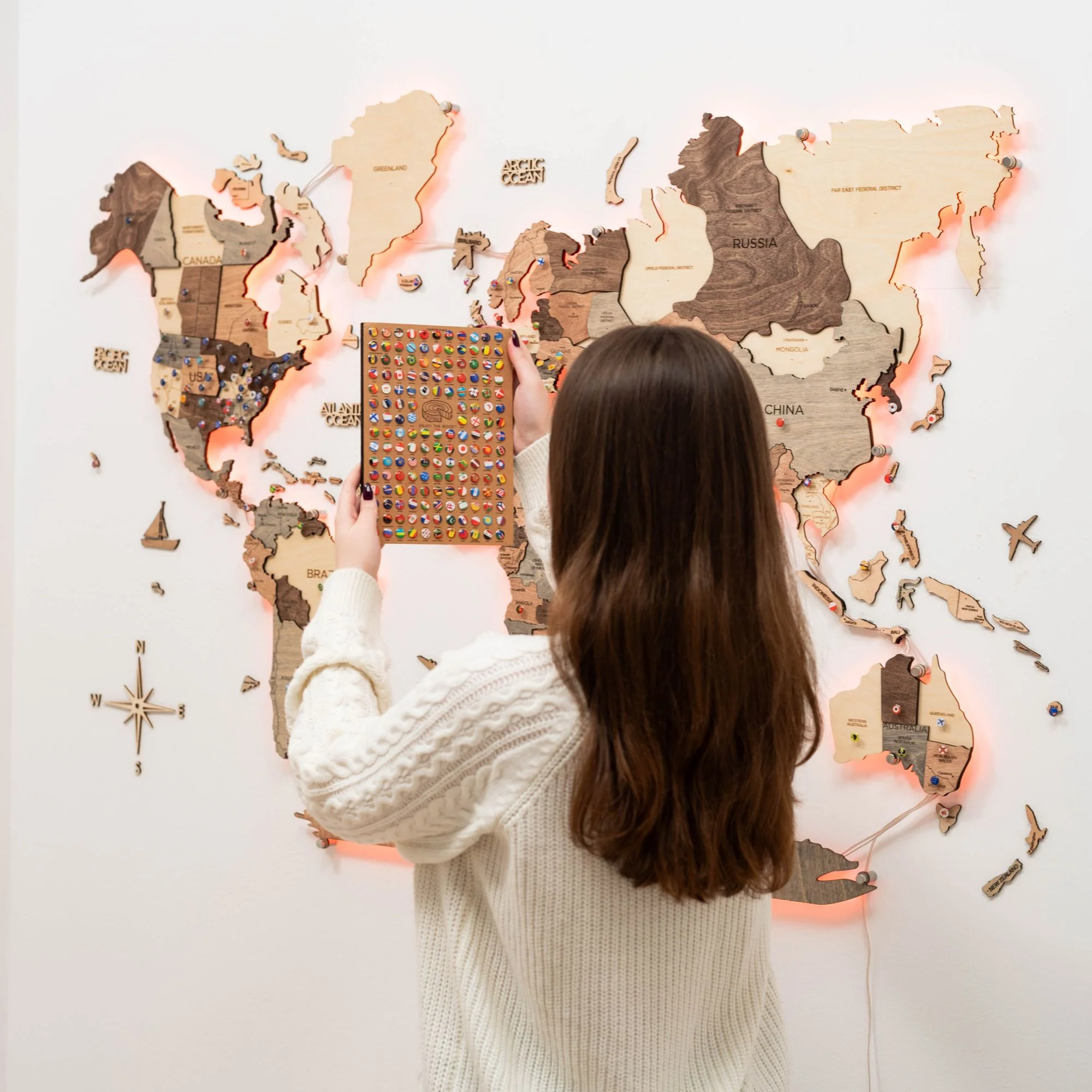 3D LED Wooden World Map 3.0 Smokey - Image 5