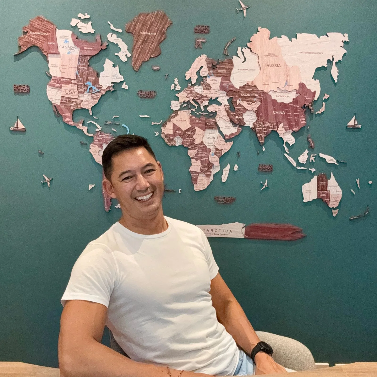 3D Wooden World Map Cappuccino - Image 3