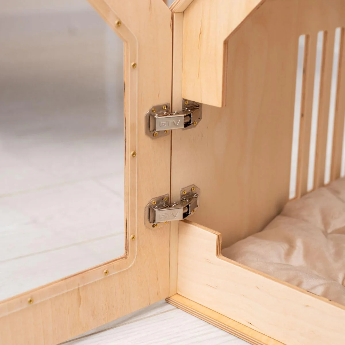 Large Indoor Dog House - Image 4